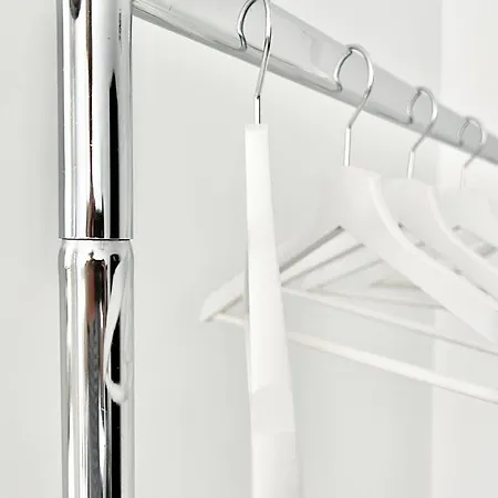 Makers And 01 Pauline 110qm Parkplatz 1-4 Personen *