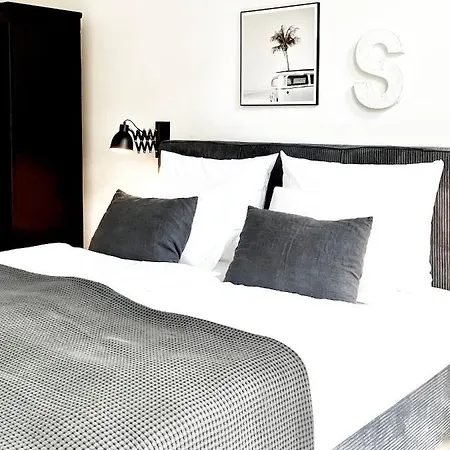 Makers And 01 Pauline 110qm Parkplatz 1-4 Personen