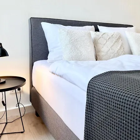 Makers And 01 Pauline 110qm Parkplatz 1-4 Personen Apartamento Detmold