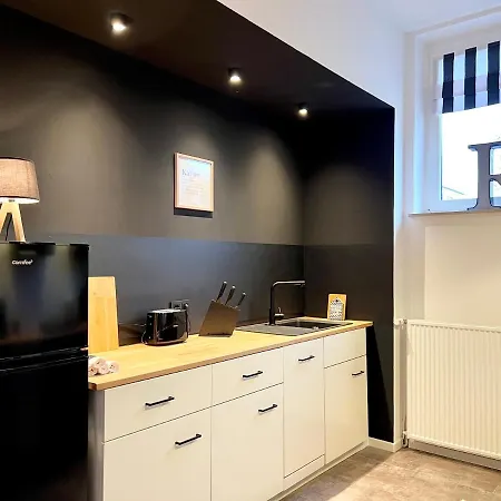 Makers And 01 Pauline 110qm Parkplatz 1-4 Personen *