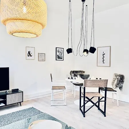 Makers And 01 Pauline 110qm Parkplatz 1-4 Personen Appartement Detmold