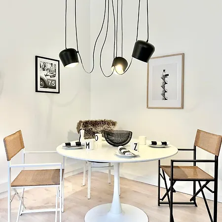 Apartment Makers And 01 Pauline 110qm Parkplatz 1-4 Personen Detmold