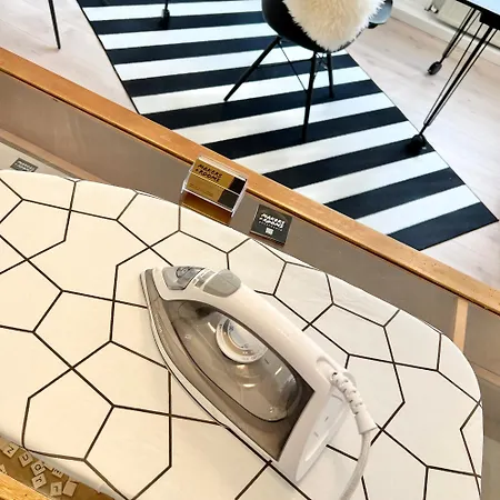 Apartamento Makers And 01 Pauline 110qm Parkplatz 1-4 Personen *