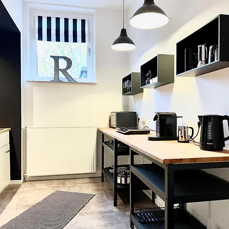 Apartment Makers And 01 Pauline 110qm Parkplatz 1-4 Personen