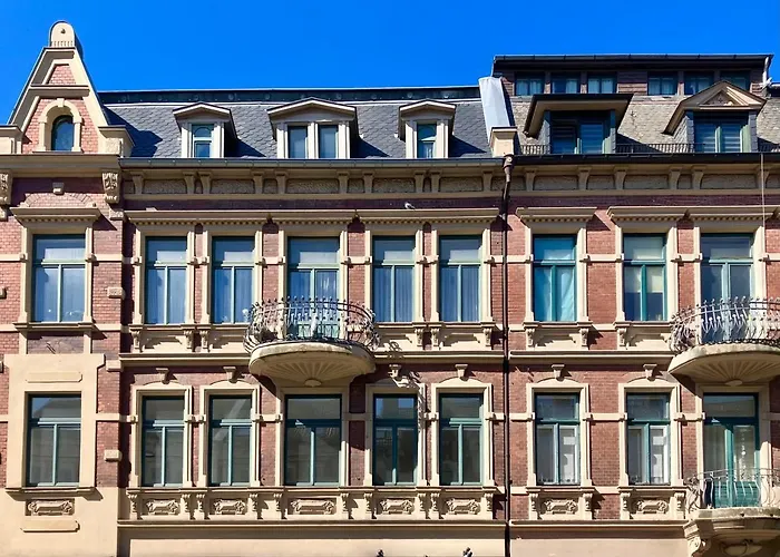 Makers And 01 Pauline 110qm Parkplatz 1-4 Personen *