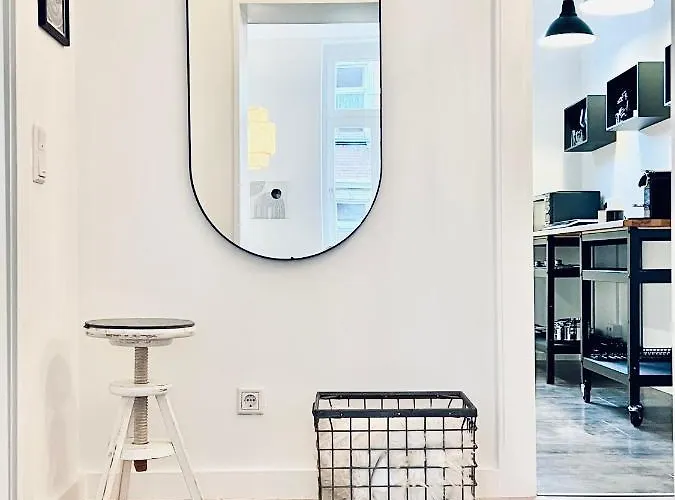 Apartamento Makers And 01 Pauline 110qm Parkplatz 1-4 Personen *