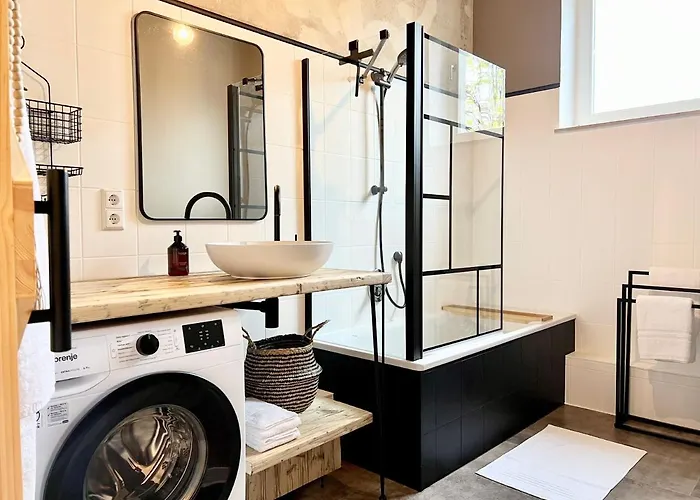 Apartamento Makers And 01 Pauline 110qm Parkplatz 1-4 Personen