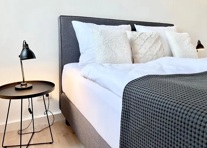 Makers And 01 Pauline 110qm Parkplatz 1-4 Personen Apartamento Detmold