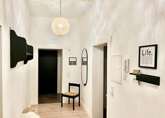 Makers And 01 Pauline 110qm Parkplatz 1-4 Personen *