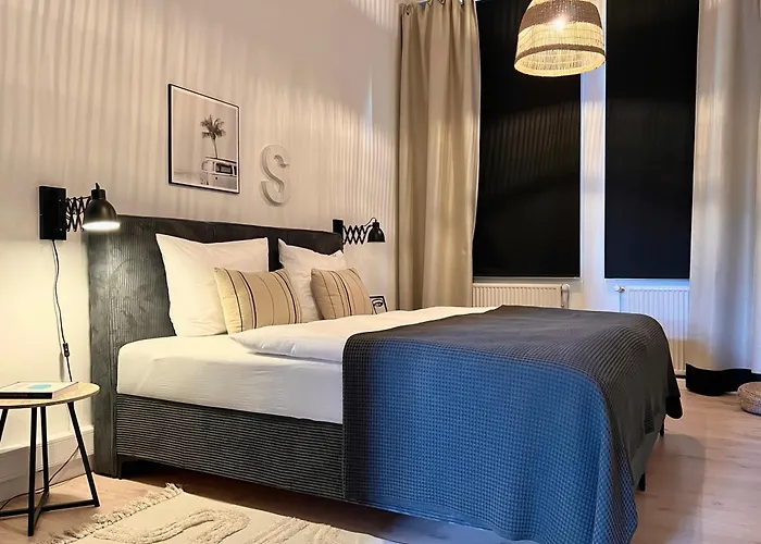 Makers And 01 Pauline 110qm Parkplatz 1-4 Personen Apartamento *