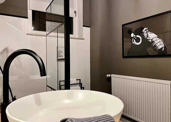 Apartamento Makers And 01 Pauline 110qm Parkplatz 1-4 Personen